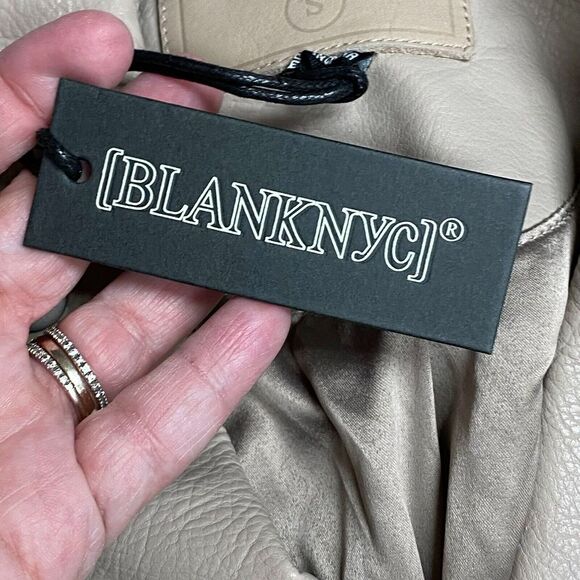 BLANKNYC Womens Fawn Beige Faux Leather Life Changer Moto Jacket‎ S $98 New* - Picture 9 of 14